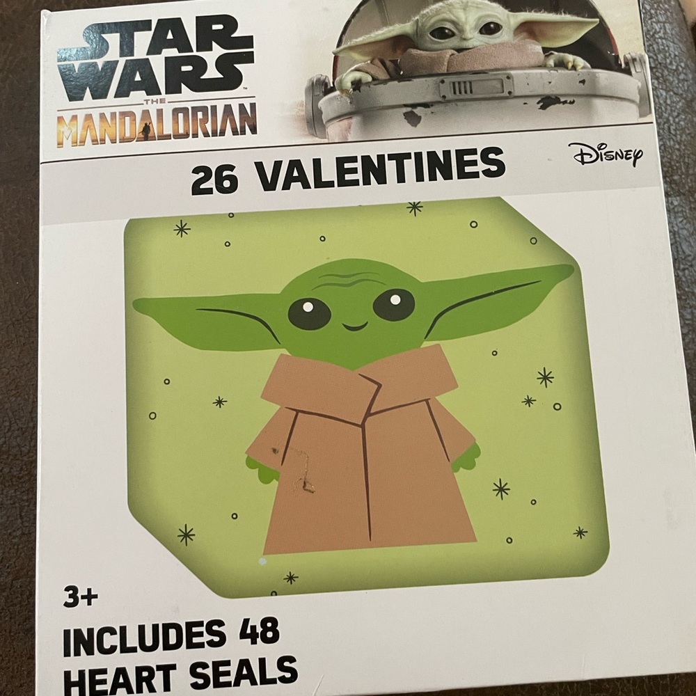 ❤️ Star Wars Mandalorian Valentine’s Day Cards with heart seals ❤️